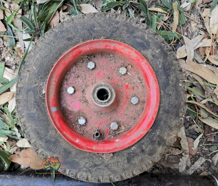 2 Wheels & 2 Air Pumps - photo 4