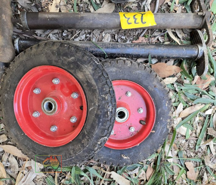 2 Wheels & 2 Air Pumps