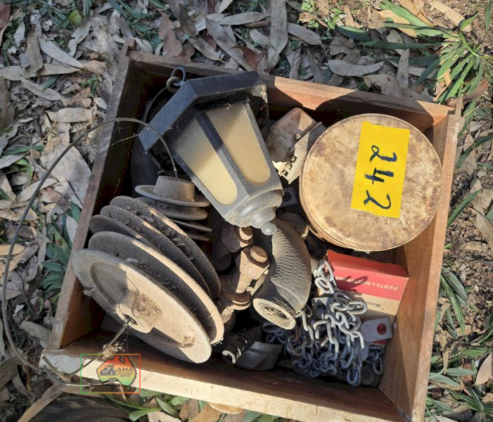 Box with V-Pulleys