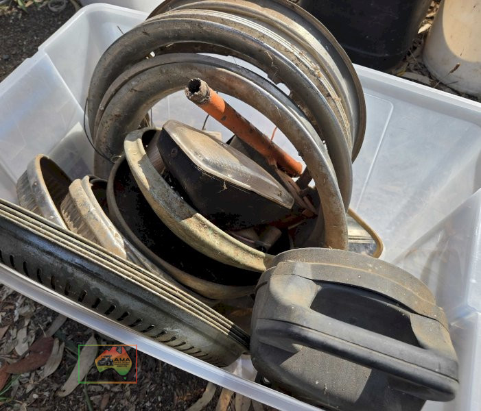 Box of Assorted Wheel Hub Surrounds - photo 3