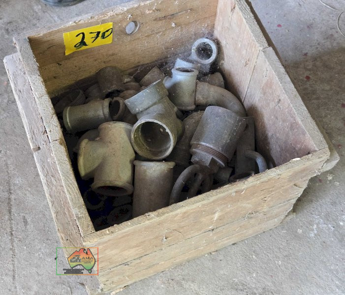 Timber Box of Galv. Pipe Fittings - photo 4