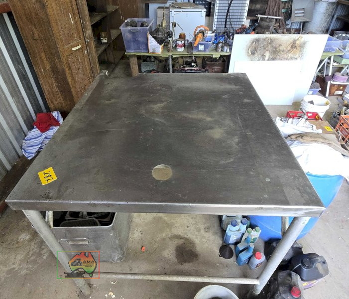 Butchers Stainless Prep Table 1100 x 1170
