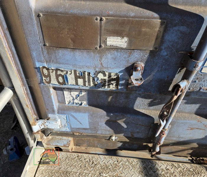 Large high cube shipping container - photo 8