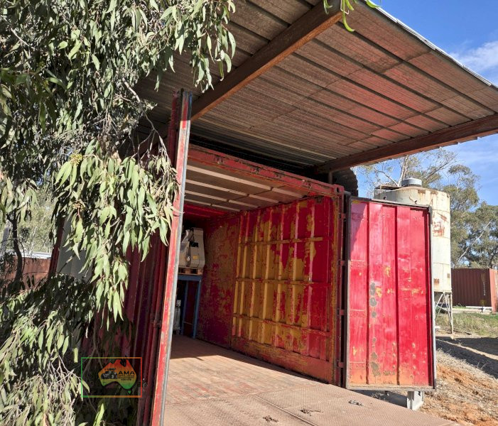 20 feet x 8 feet high storage container
