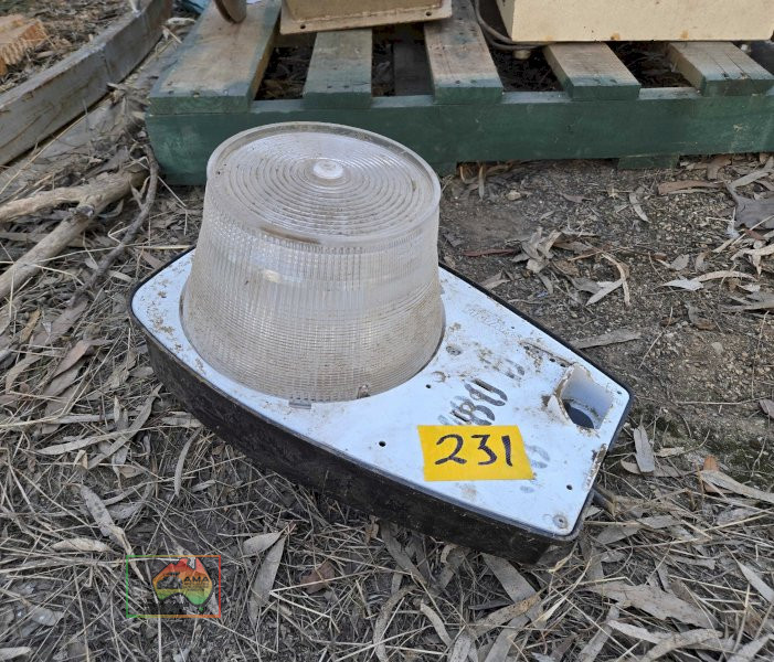 Outdoor streetlight - photo 3