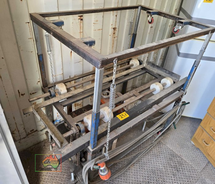 Roller / mixer frame with 3ph electric motor for tunnel dryer (#238) - photo 3