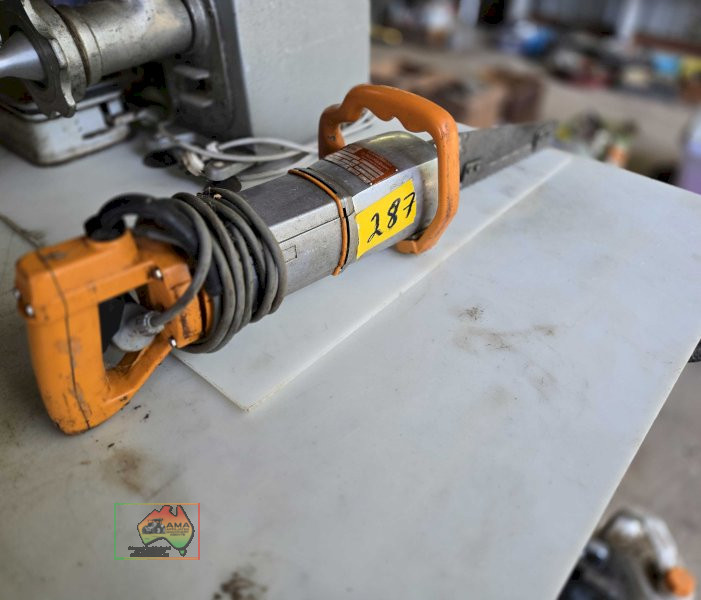 Schmidt & Wezel Elec. Butchers Splitting Saw