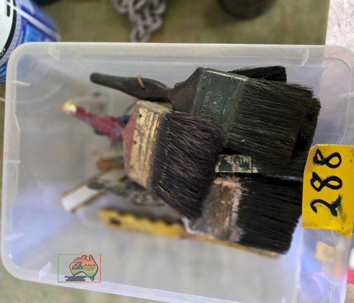 Box of Assorted Paint Brushes - photo 3