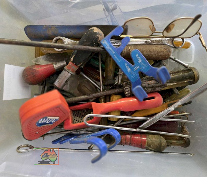 Box of Sundry Tools etc... - photo 7