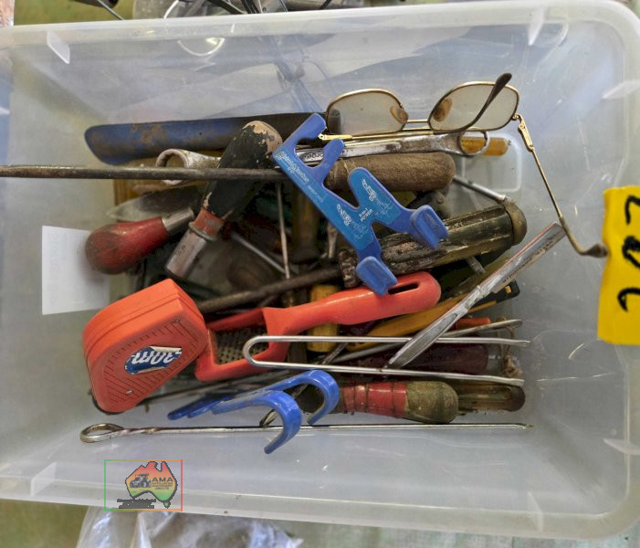 Box of Sundry Tools etc... - photo 6