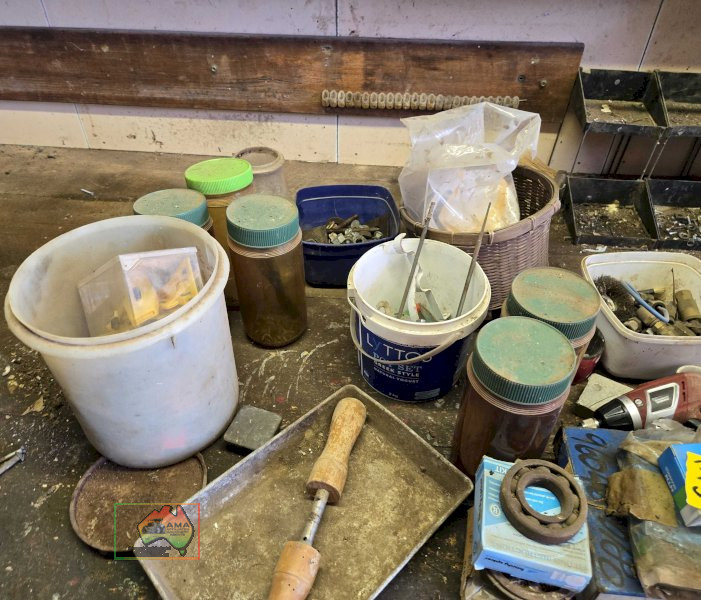 Sundry Items incl. Sinker Moulds - photo 2