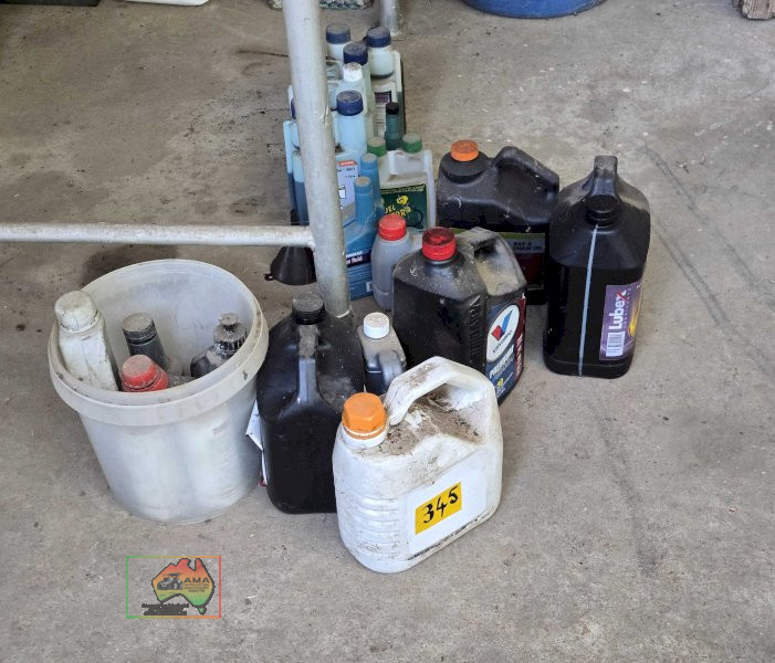 2 Stroke & Motor Oils - photo 2