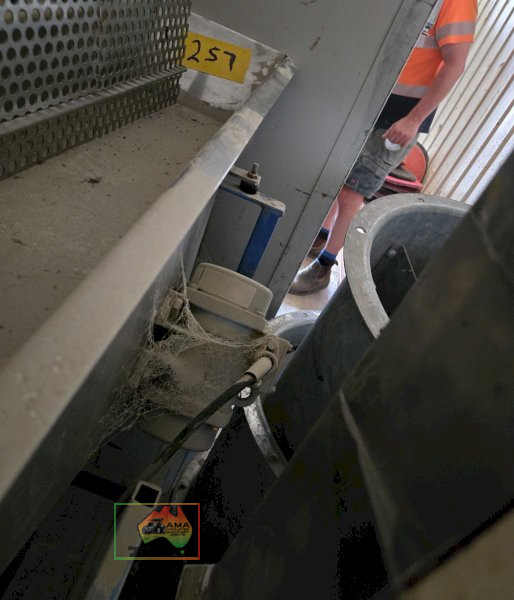 Stainless steel grain sieve with vibrating electric motor - photo 2