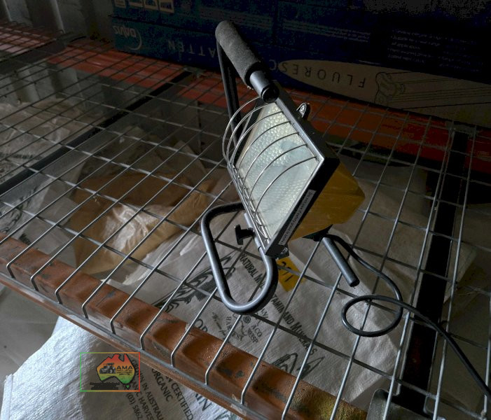 Power glow flood light & extension lead - photo 2