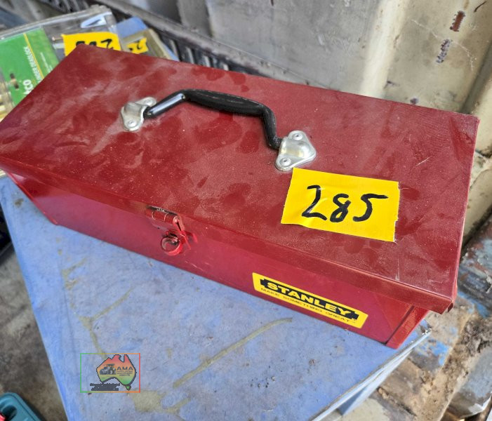 Stanley toolbox - photo 2