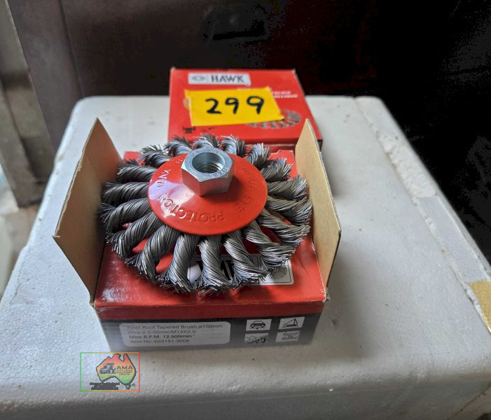 Hawk wire brushes to suit small grinder