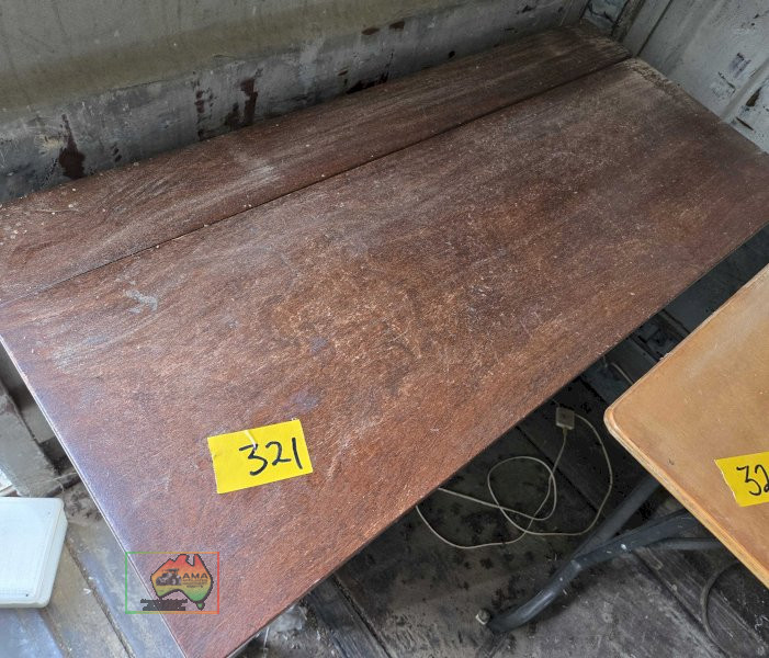 Antique wooden drawer dresser table (#321) - photo 3
