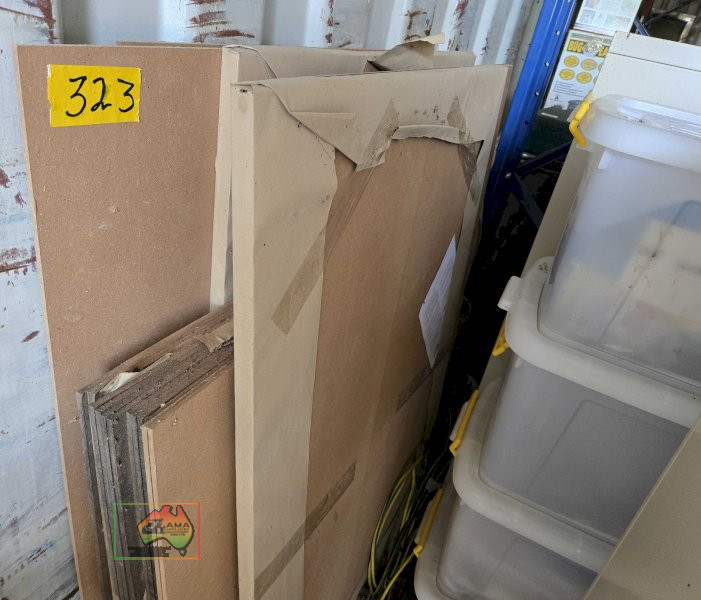 Quantity of assorted laminate timber sheets (#323) - photo 3
