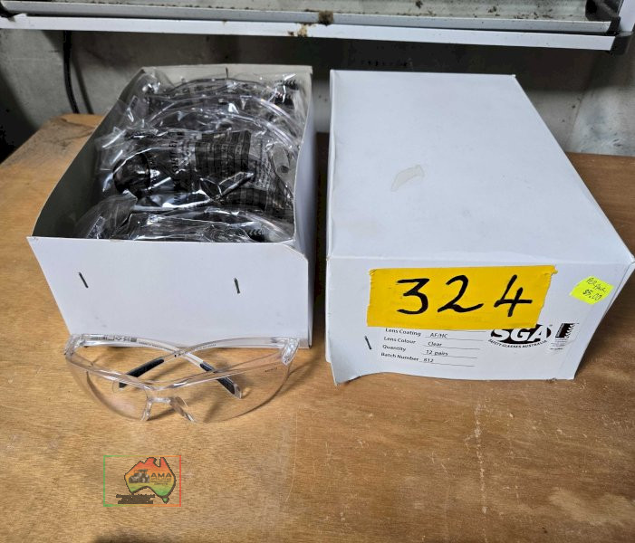 Box of as new safety glasses - photo 2