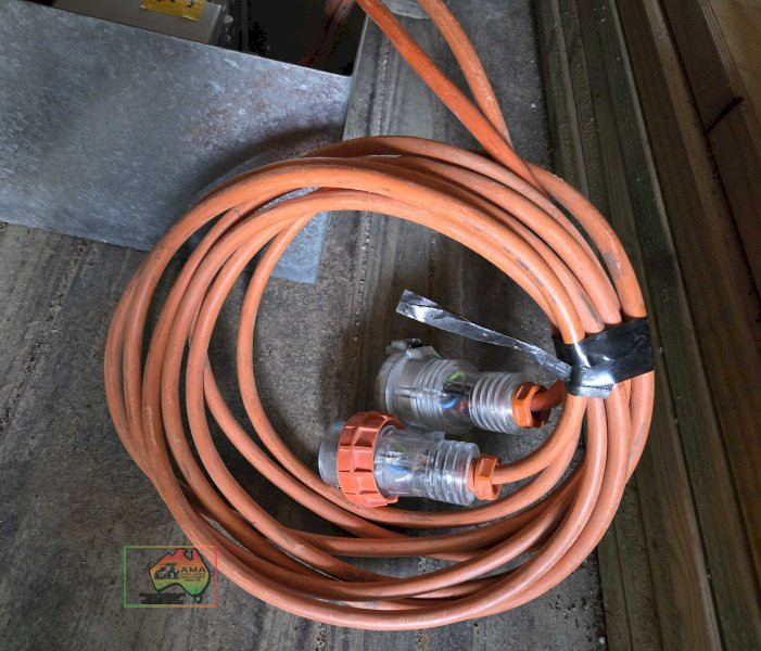 Allen-Bradley Powerflex VSD & heavy duty electrical cable - photo 2