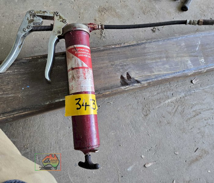 Grease gun