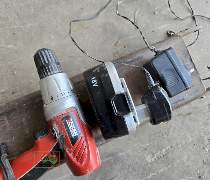 Exceed 18v battery drill and charger - photo 2