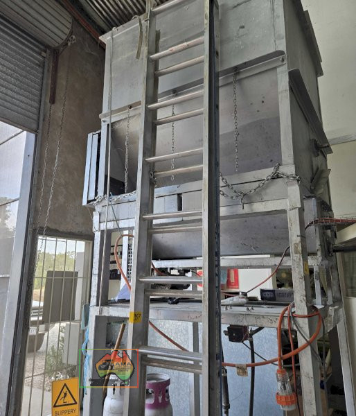 Bailey extension ladder - photo 2