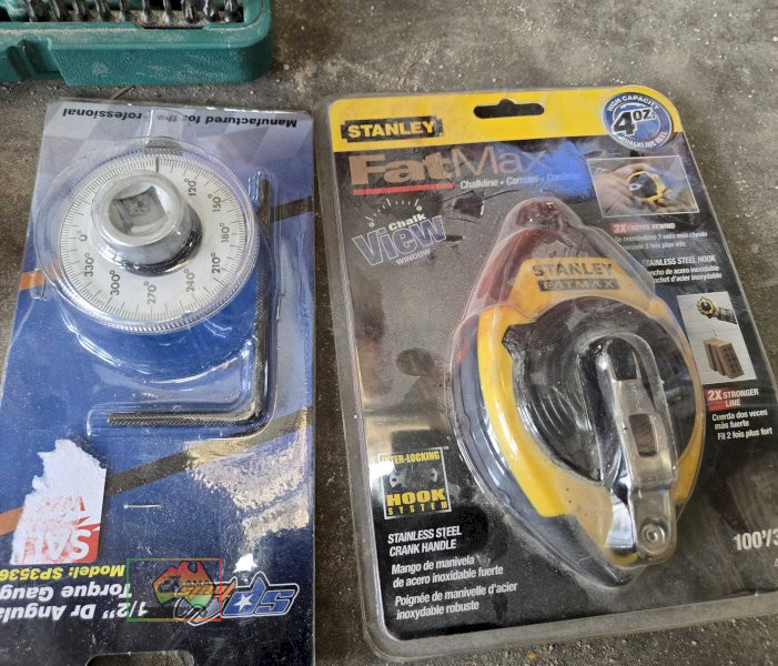Supatools socket set, Honiton professional socket set, fat max chalk line, and spy tools torque gauge - photo 3