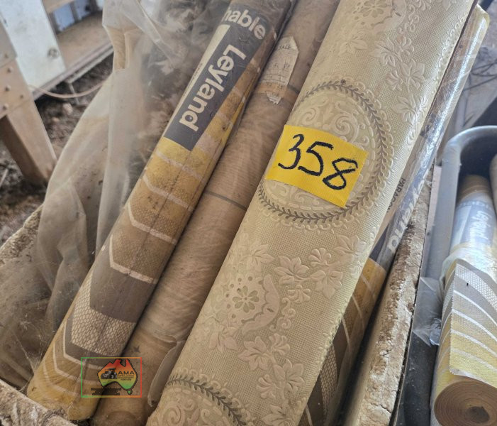 2x Tubs of Wall Paper - photo 5
