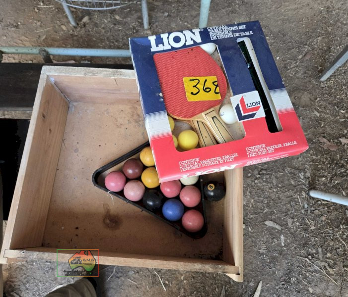 Table Tennis Bats & Snooker Balls