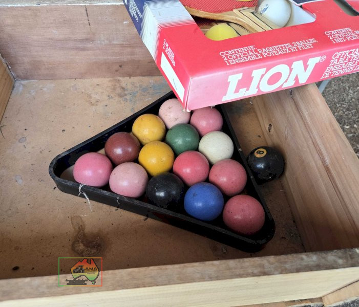 Table Tennis Bats & Snooker Balls - photo 3