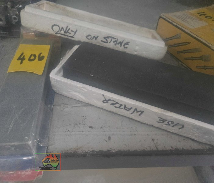 2 x sharpening stones (#351) - photo 2