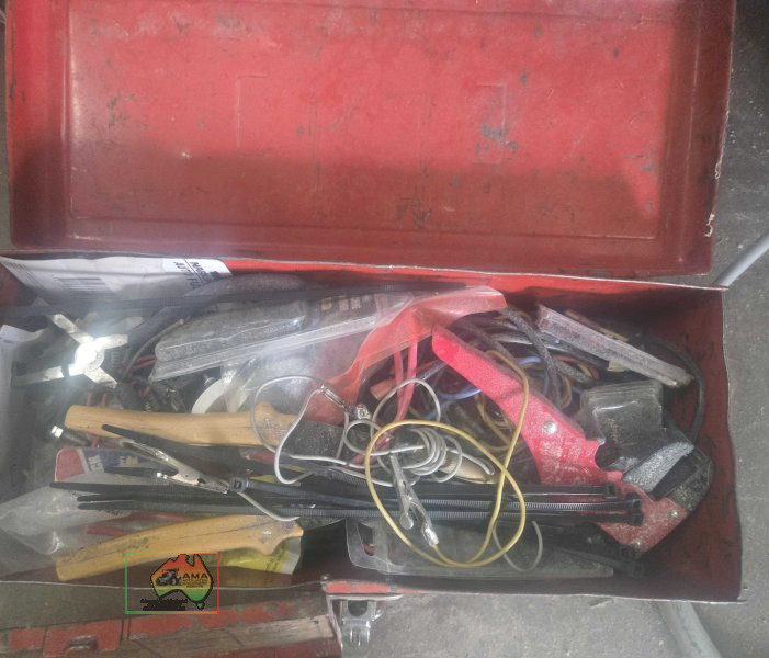 Toolboxes of assorted sundry electrical fittings and tools - photo 4