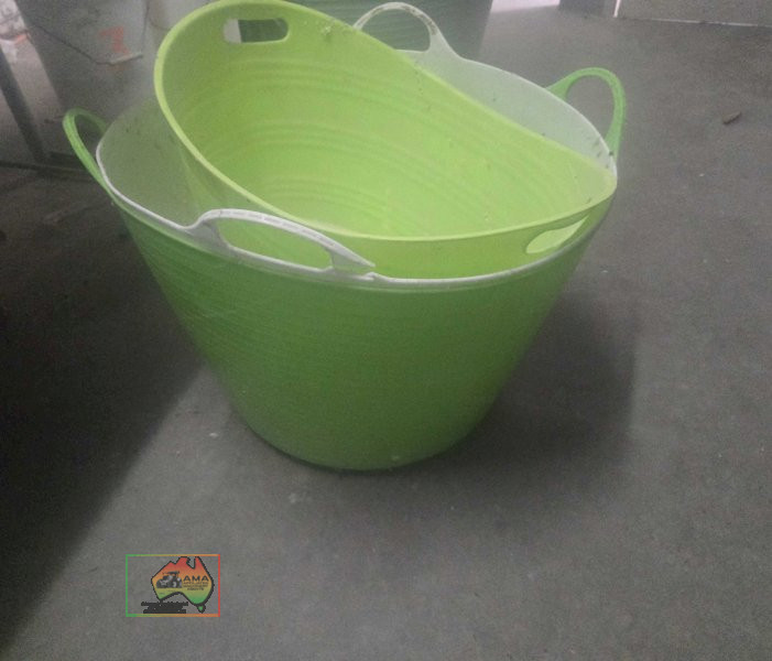 3 handled storage tubs (#426) - photo 2