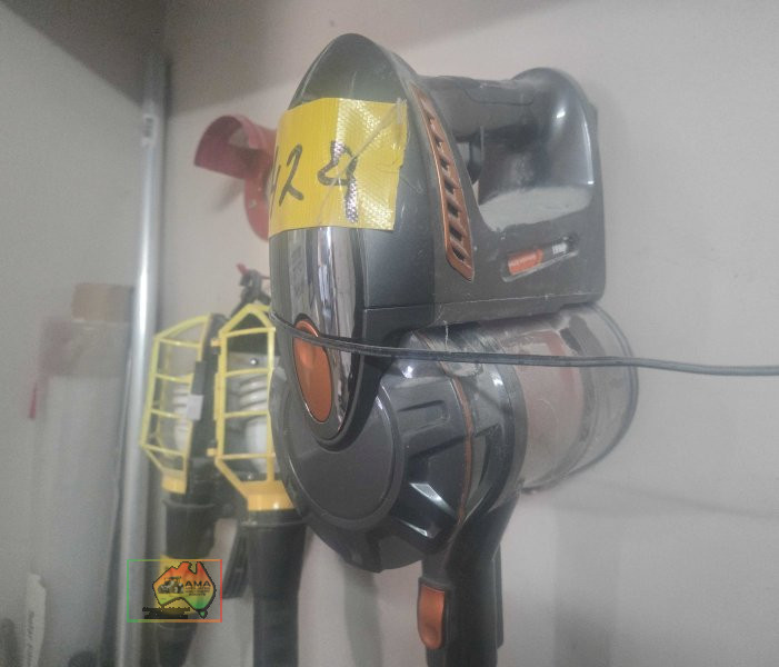 Anko battery vacuum - photo 2