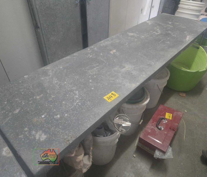 Steel workshop bench