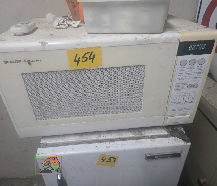 Sharp Carousel Microwave