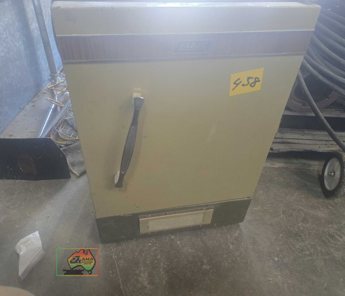 300 watt Labec laboratory drying oven / incubator (#458) - photo 3