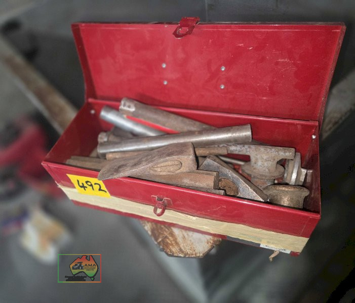 Toolbox of assorted steel rod, punches, axe head etc. - photo 2