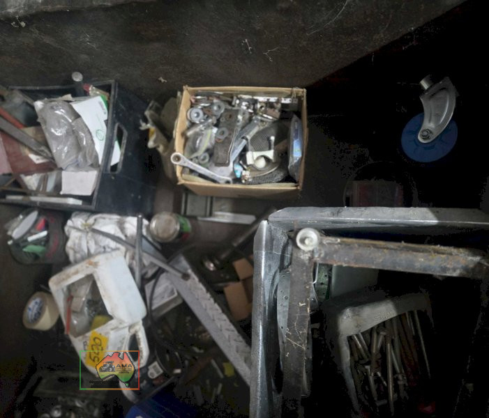Large quantity of assorted workshop sundries - photo 2
