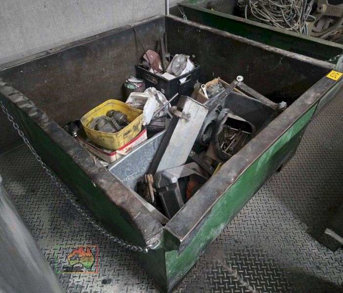 Large steel storage container - photo 3