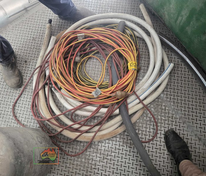 Assorted extension leads and hoses - photo 3