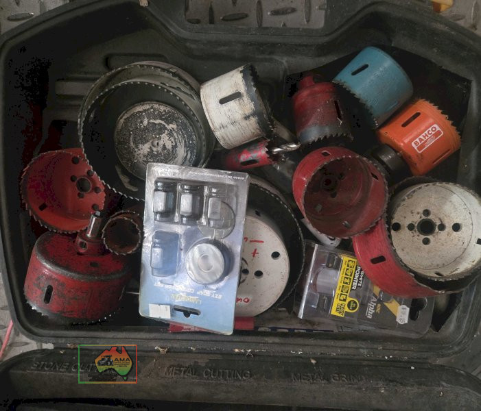 Tool box of assorted hole saws - photo 2
