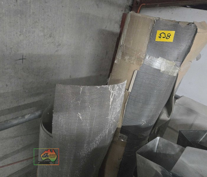 3 rolls of woven stainless steel mesh