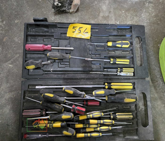Toolbox of assorted screw drivers - photo 2