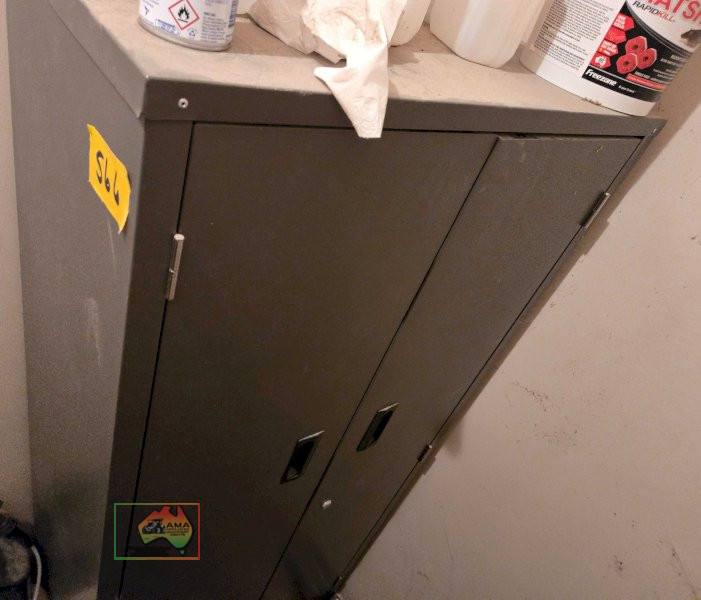 Good quality steel storage cabinet - photo 2