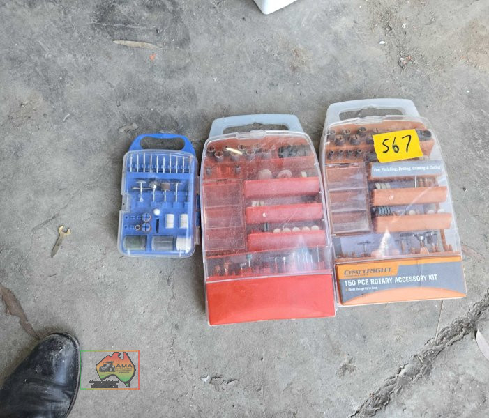 Polishing and grinding accessories kits