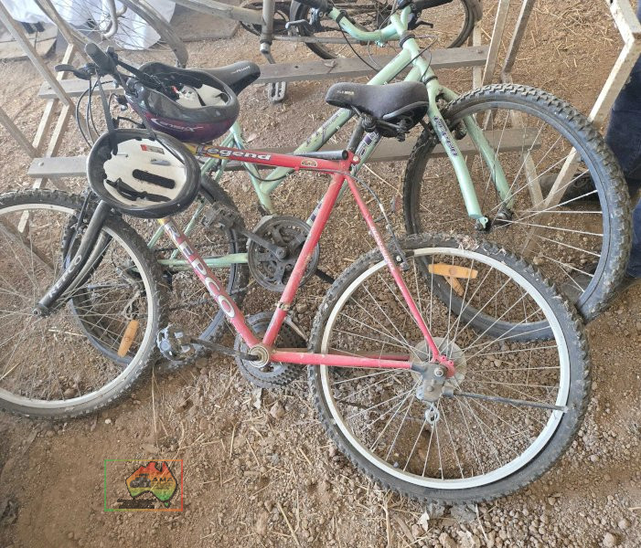 2x Repco Mountain Bikes & Helmets - photo 2