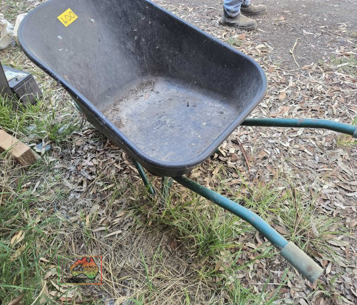Wheelbarrow - photo 3