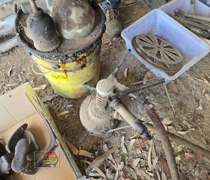 Grease Guns & Oil Can - photo 4